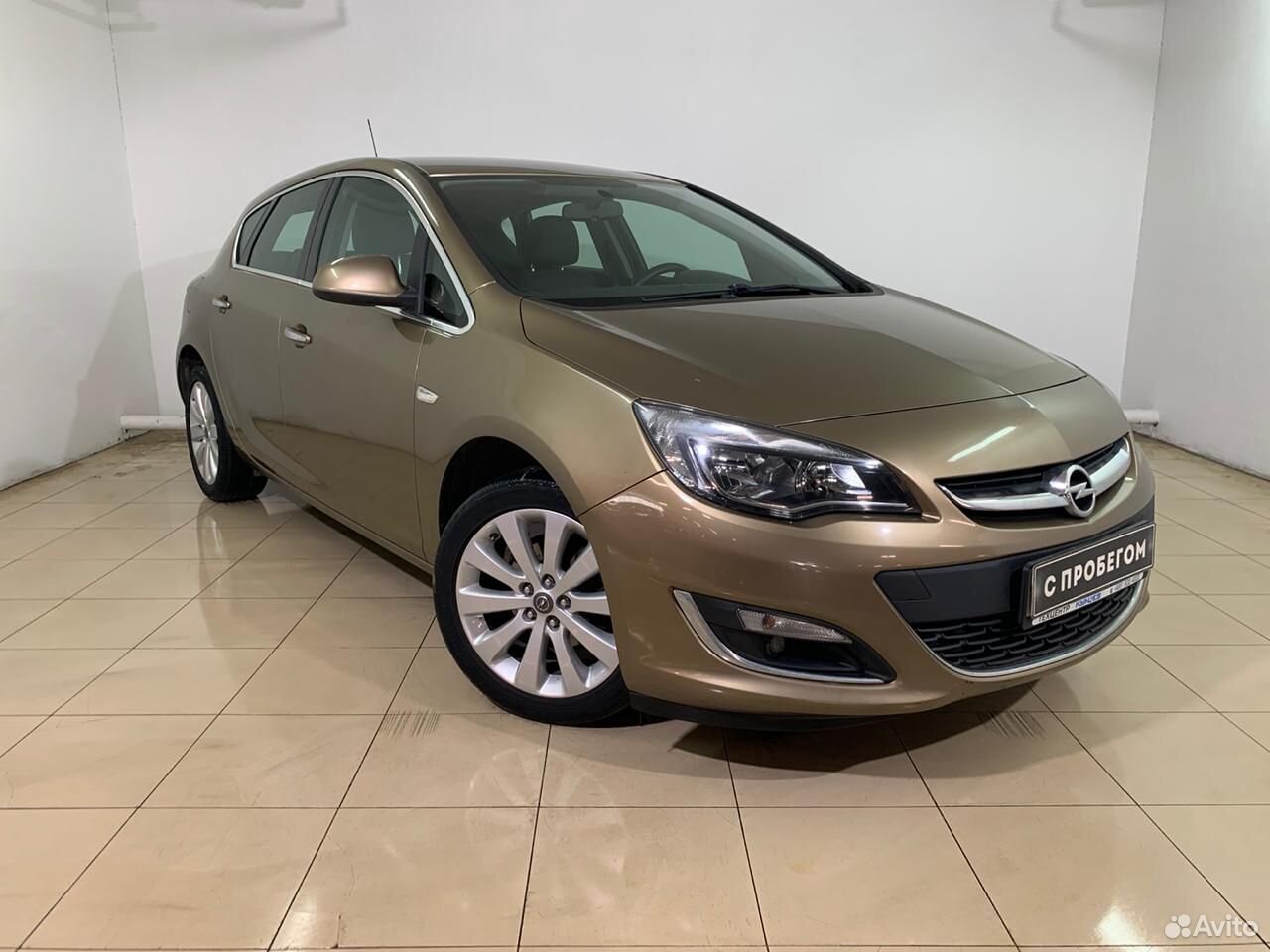 Opel Astra `2012