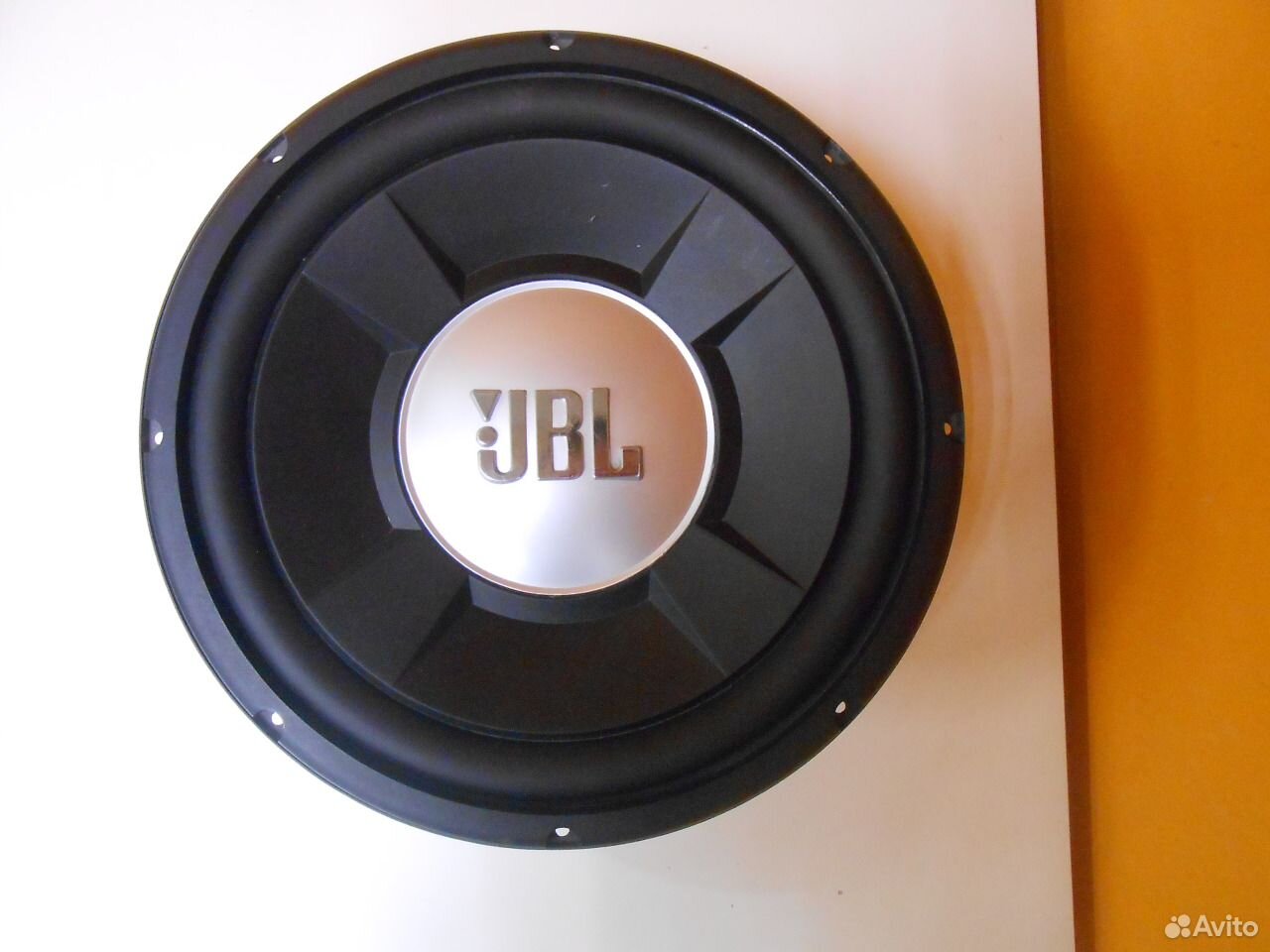 Характеристики сабвуфера JBL GTO 1202d