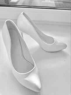 Белые туфли (свадебные )