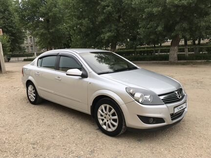 Opel Astra 1.8 AT, 2008, седан