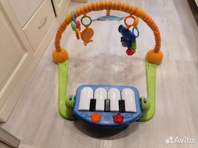 Развивающий музыкальный коврик Fisher Price пианин