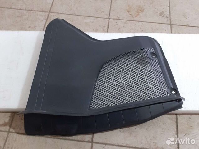 Накладка моторного отсека правая Mercedes W213