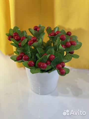 Цветы искуственные в кашпо