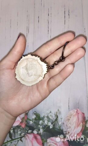 Брелок из рога лося