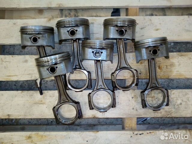 Поршень с шатуном Шевроле Блейзер 1995-2003