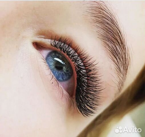 Наращивание ресниц в удобном кресле реклайнере