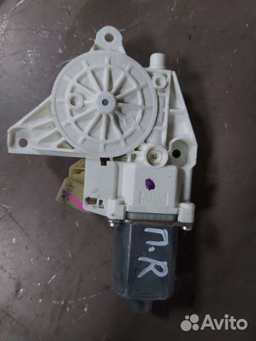 Мотор стеклоподъёмника передний правый на Mercedes