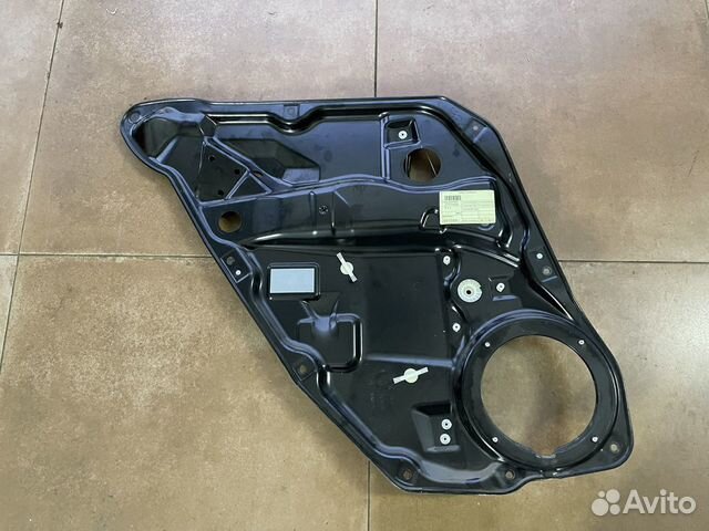 Задний стеклоподъемник левый mercedes w164 gl164 m