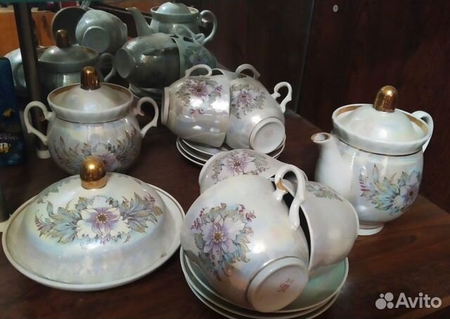 Фарфоровый чайный сервиз