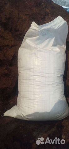 Перегной в белых мешках