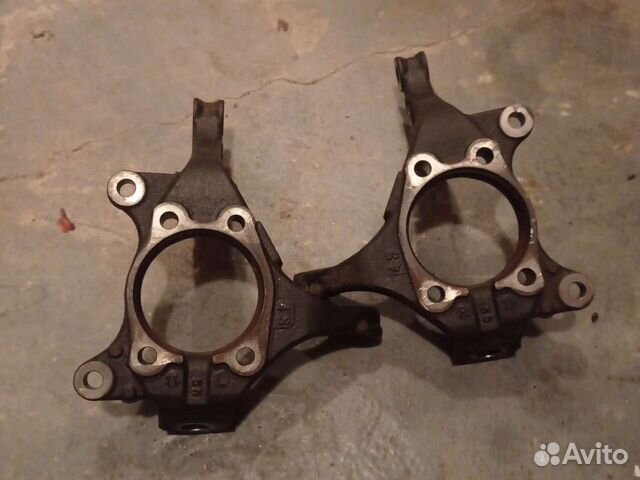 Поворотный кулак toyota rav 4