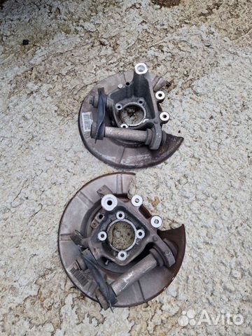 Кулак задний правый левый бмв е60 BMW e60