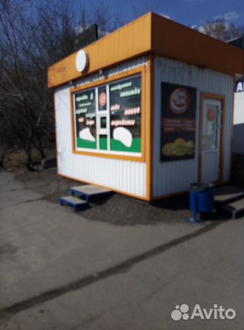 Продавец в павильон