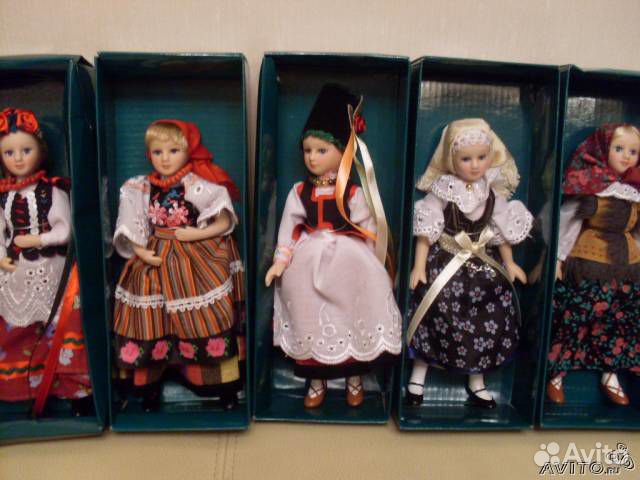 Фарфоровая Польская кукла в народном костюме 19 см