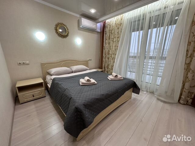 

2-к. квартира, 70 м², 8/17 эт.