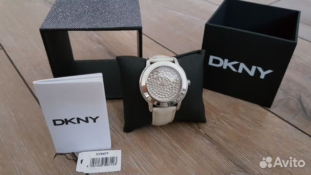Женские Часы dkny с кристаллами Swarovski Женские Часы dkny с кристаллами Swarovski