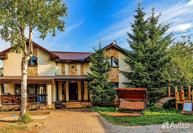 

Дом 230 м² на участке 8 сот.