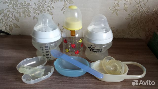 Бутылочка Tommee tippee c 0+