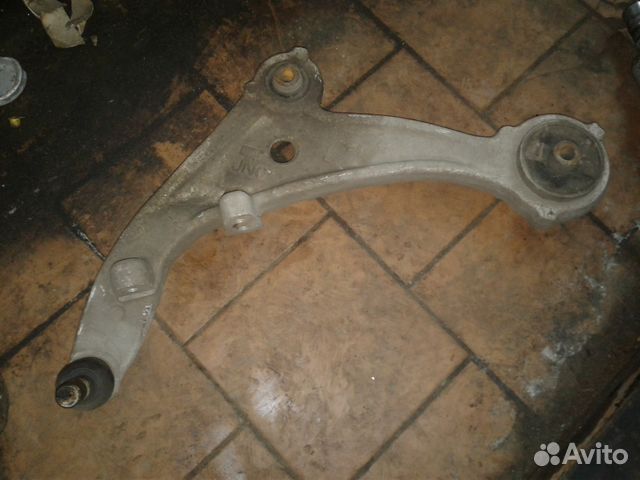 Продам рычаг на infiniti j32 2011 г.в