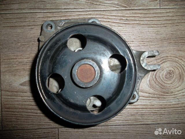 Водяной насос (помпа) Mazda 2 Mazda 3 Водяной насос (помпа) Mazda 2 Mazda 3