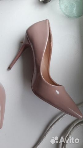 Бежевые туфли лодочки Бежевые туфли лодочки