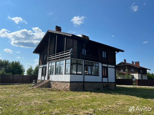 

5-к. коттедж, 350 м²