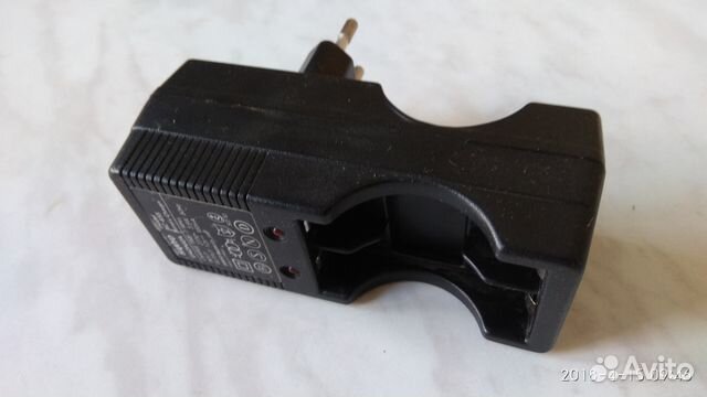 Зарядное устройство