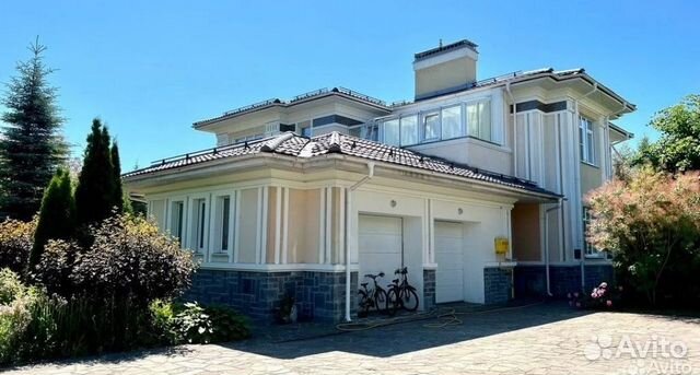 

5-к. коттедж, 600 м²