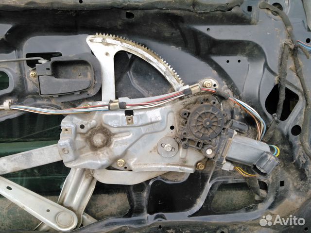 Дверь левая Е36 E36 M3 coupe кабриолет Дверь левая Е36 E36 M3 coupe кабриолет