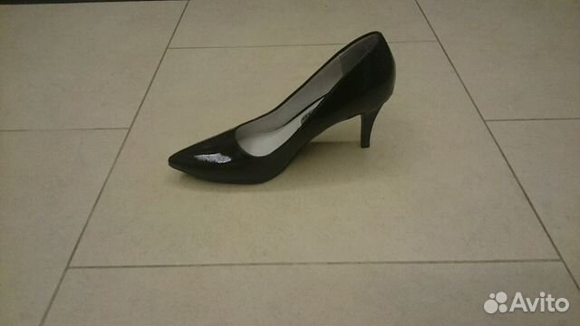 Новые лакированные туфли Новые лакированные туфли