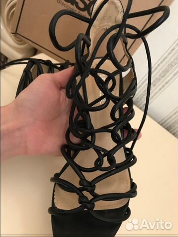 Босоножки кожаные на шнуровке Босоножки кожаные на шнуровке