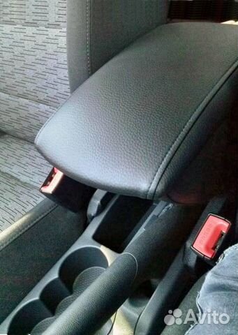Подлокотник Skoda Octavia A5 (2008-2013) Подлокотник Skoda Octavia A5 (2008-2013)