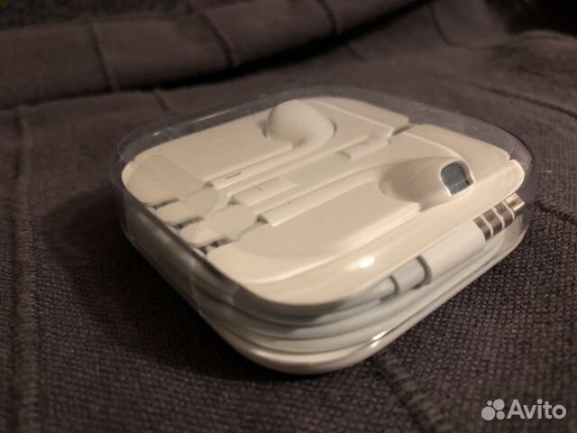 Наушники Apple EarPods 3.5 мм новые Наушники Apple EarPods 3.5 мм новые