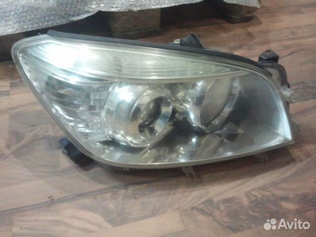 Фара передняя правая Toyota RAV4 2005-2010 RAV 4 Фара передняя правая Toyota RAV4 2005-2010 RAV 4