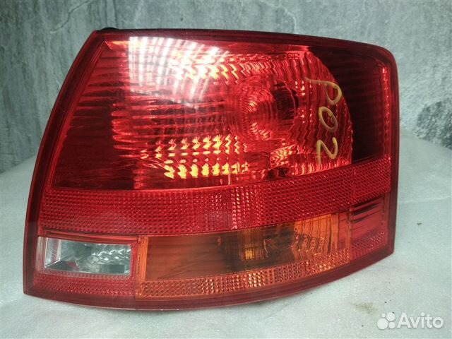 Фонарь задний правый Audi A4 B7 2.0