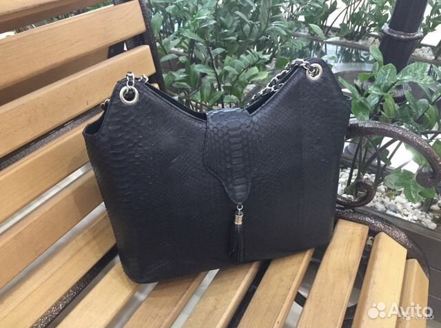 Сумки, кошельки, ремни из кожи крокодила, питона