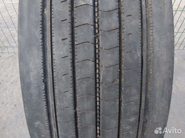 Грузовая шина бу 385 65R22.5 Bridgestone из Европы Грузовая шина бу 385 65R22.5 Bridgestone из Европы