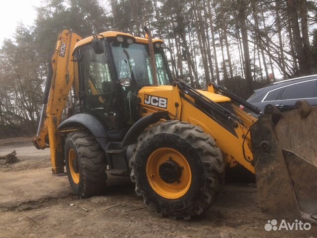 Аренда экскаватора-погрузчика Jcb гидромолот Аренда экскаватора-погрузчика Jcb гидромолот