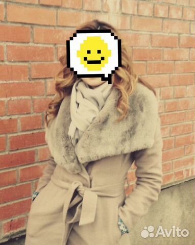 Пальто Max Mara 44/170-175. Ворот натур. Мех