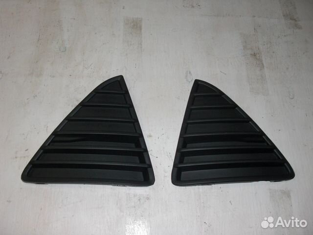 Накладка переднего бампера Ford Focus 3 Накладка переднего бампера Ford Focus 3