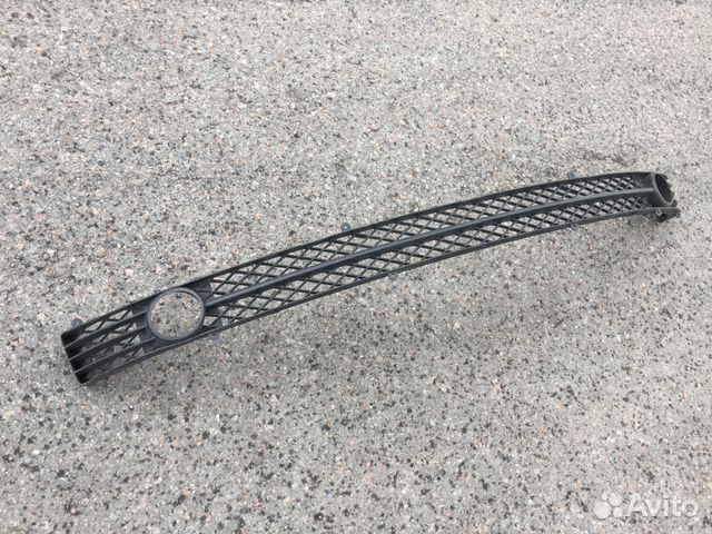 Решетка переднего бампера Chery Fora (A5/A21)