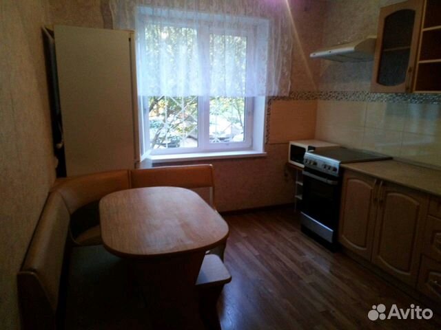 2-к квартира, 52 м², 1/10 эт.
