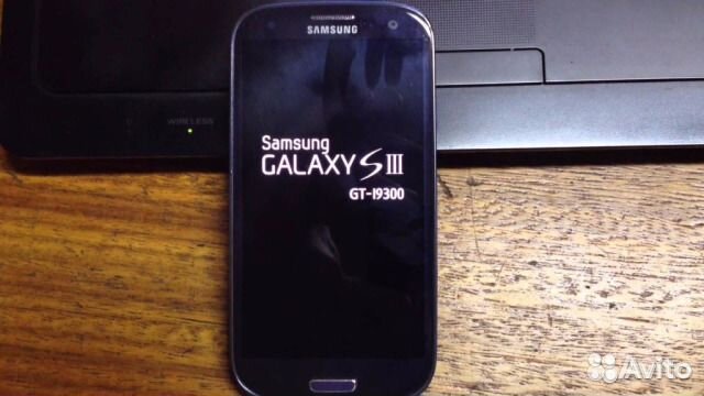 Авито уфа самсунг. Модель gt 19300 экран. Samsung made in Korea model gt-19300.
