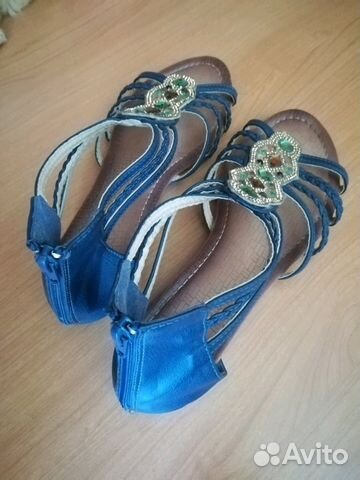 Сандалии Сандалии