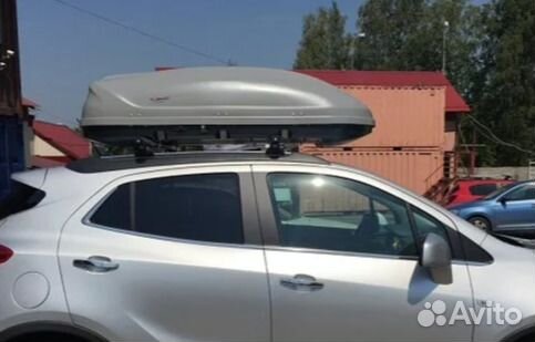 Аэродинамический автобокс на крышу автомобиля