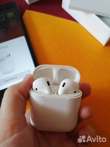 AirPods беспроводные наушники iPhone