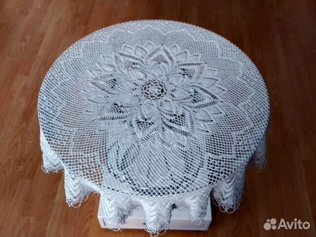 Скатерть ручной работы, 120 см