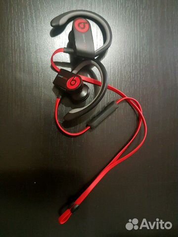 Беспроводные наушники Powerbeats