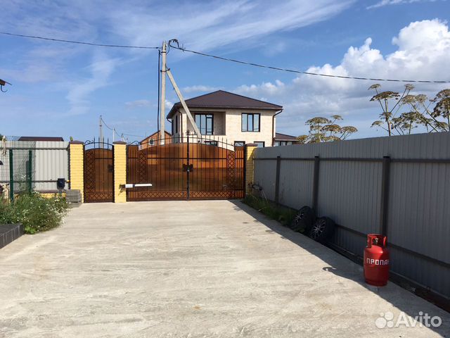 Дом 200 м² на участке 12 сот.