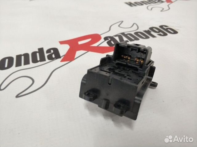 Блок управления стеклоподьемниками передний Honda